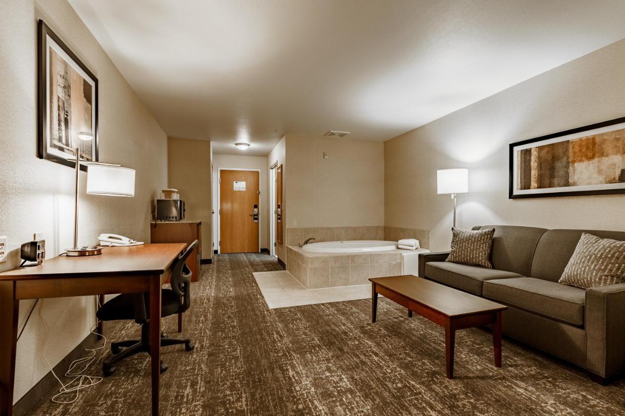 Cobblestone Suites - Ripon Exterior foto